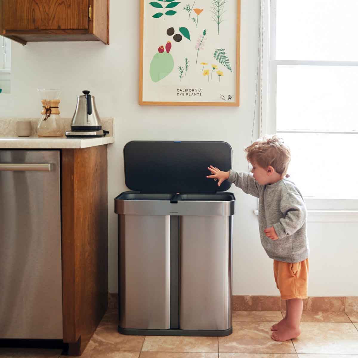 58L Dual Compartment Rectangular Sensor Can with Voice and Motion Control