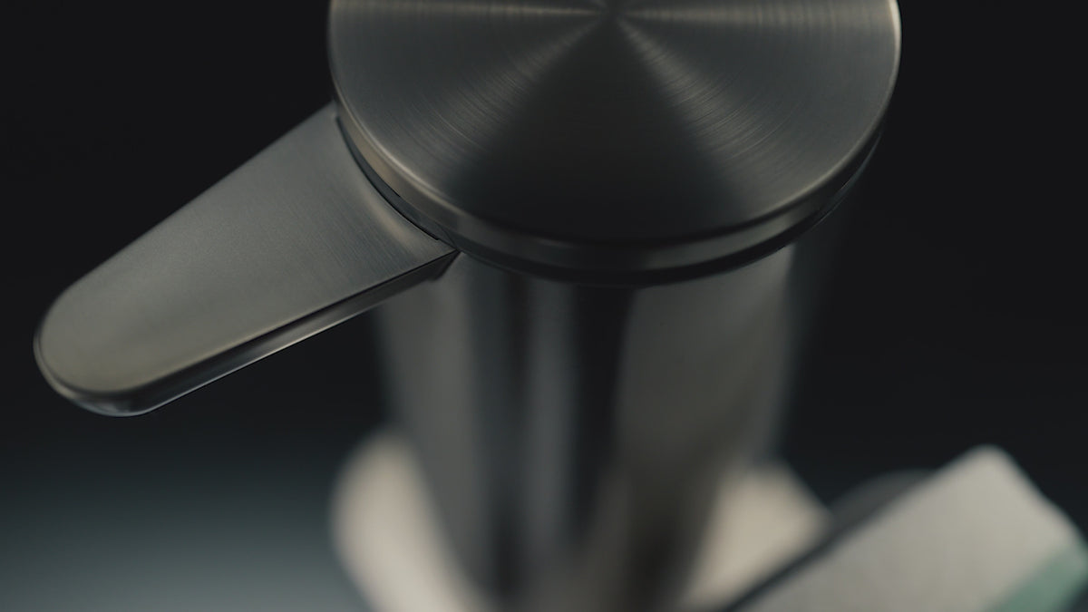 This homepage video highlights simplehuman’s philosophy of purposeful design — showcasing sensor-activated precision, durable stainless-steel finishes, and a clean modern aesthetic that elevates everyday routines.